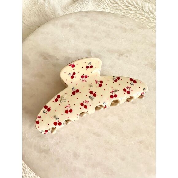 Cream and red juicy cherry hair claw - Picture 2 of 2